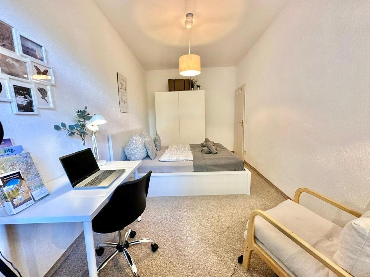 Appartement "Stadtgefluester" Im Zentrum, Inkl Stellplatz, 2 Betten, Babybett, Balkon, Gratis Kaffee Und Tee, Wlan Bautzen Bagian luar foto