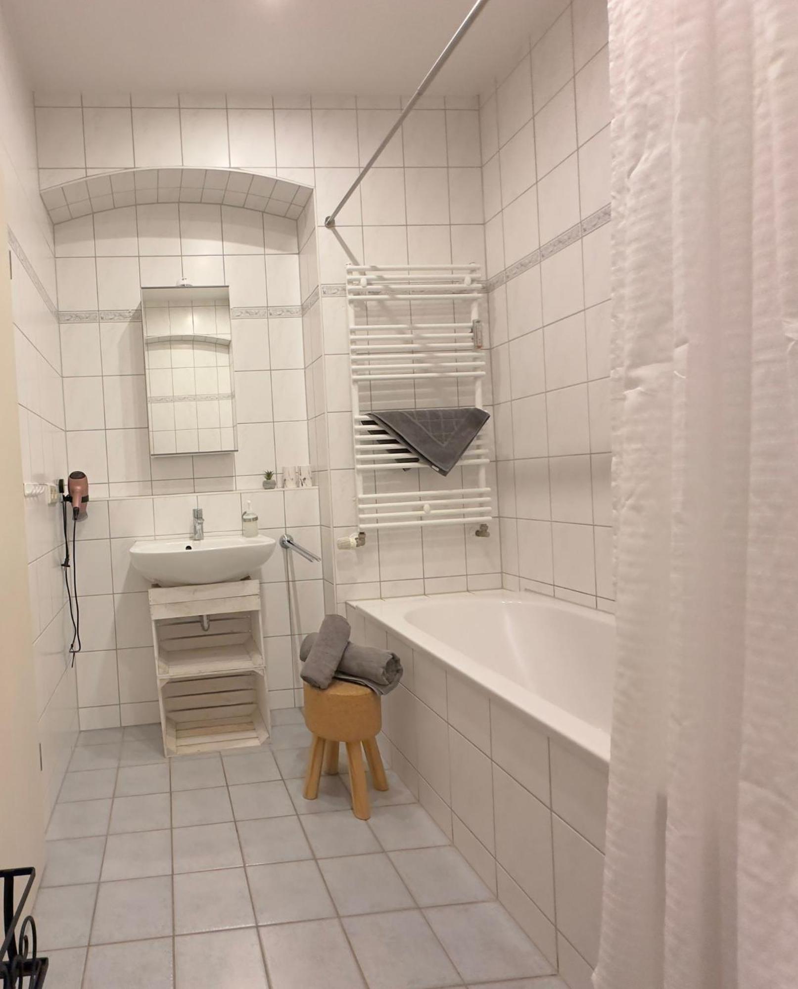 Appartement "Stadtgefluester" Im Zentrum, Inkl Stellplatz, 2 Betten, Babybett, Balkon, Gratis Kaffee Und Tee, Wlan Bautzen Bagian luar foto